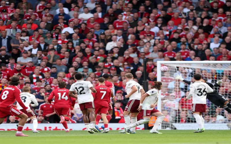 قمة الجولة.. موعد مباراة ليفربول وأرسنال بالدوري الإنجليزي والقناة المفتوحة 2025